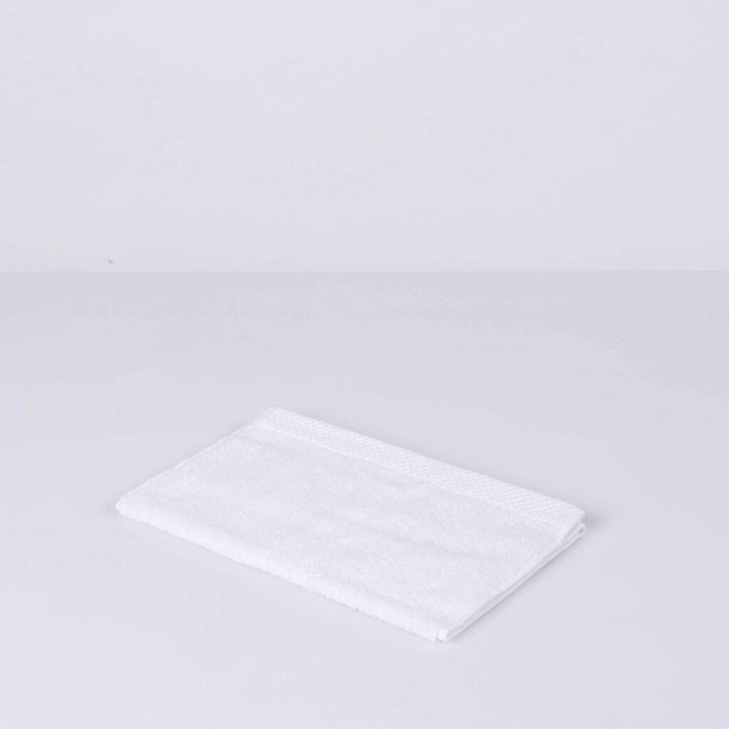 luxury-terry-600-guest-towel-snow-white-1