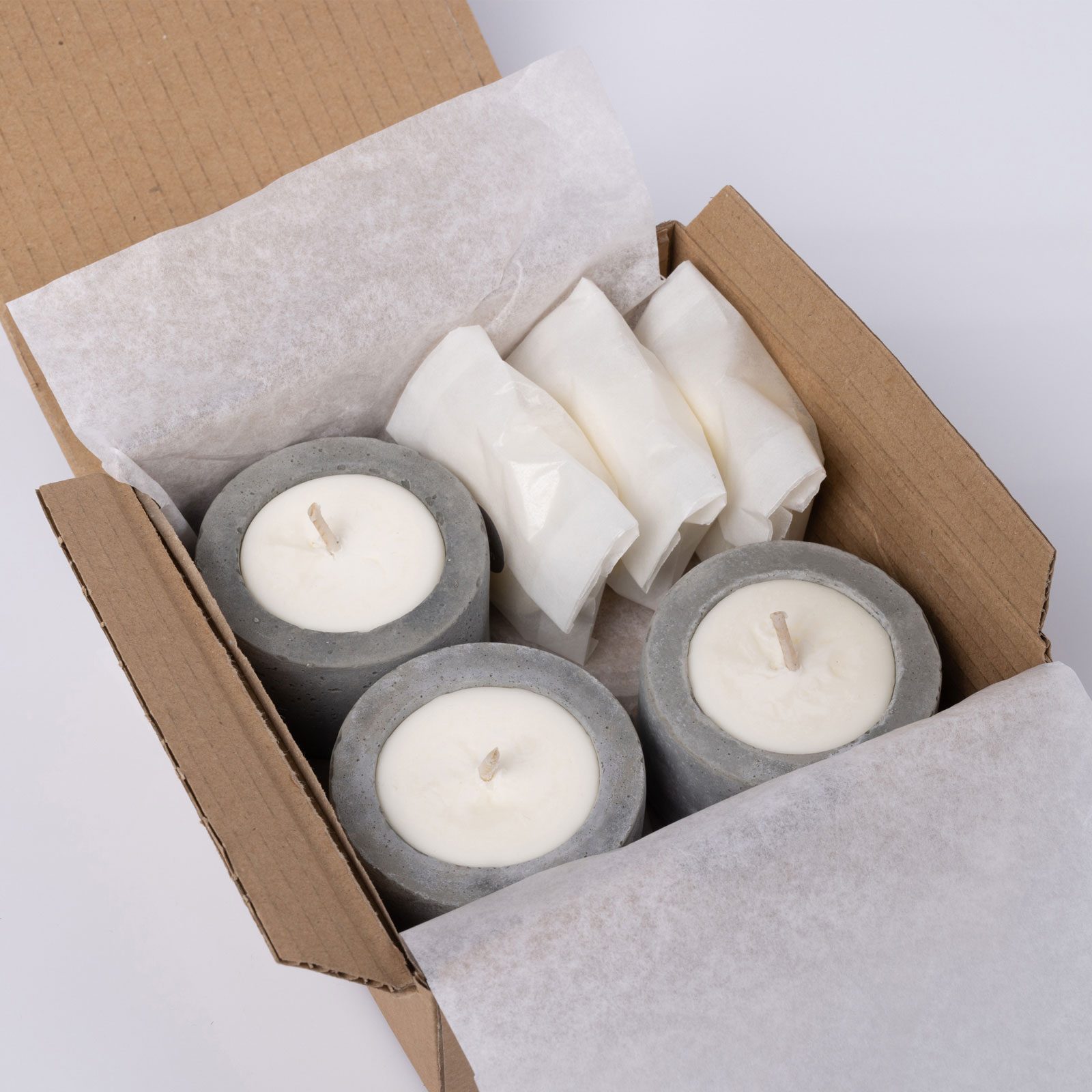 soja-wax-terrae-set-of-3-candles-pure-grey-4x7-1